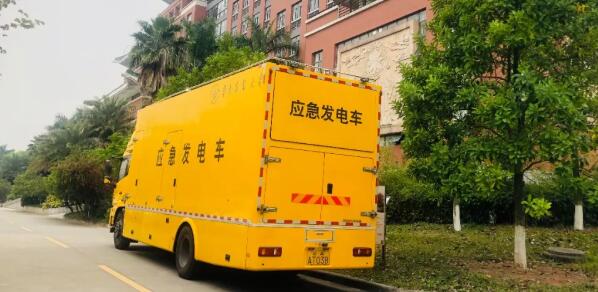 青島即墨靈山鎮(zhèn)水廠改造項(xiàng)目租賃3臺靜音發(fā)電車